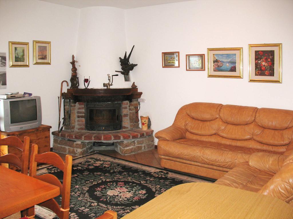 Residence Casa Rosa Gera Lario Eksteriør bilde