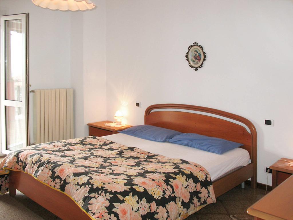 Residence Casa Rosa Gera Lario Eksteriør bilde