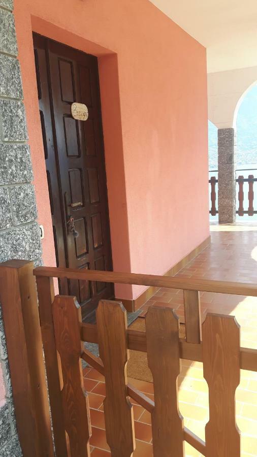 Residence Casa Rosa Gera Lario Eksteriør bilde
